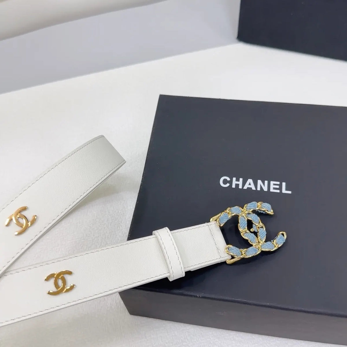 Chanel White Denim CC Belt - Hình 8
