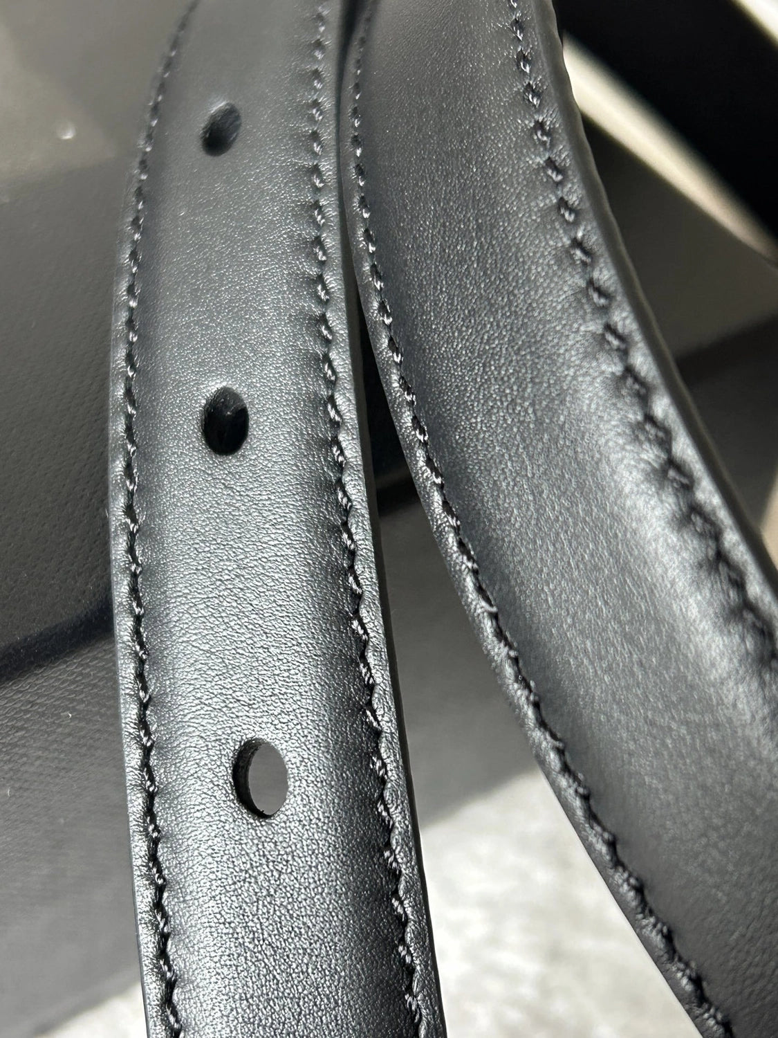 Saint Laurent Black Leather Belt with Gold YSL Buckle - Hình 6