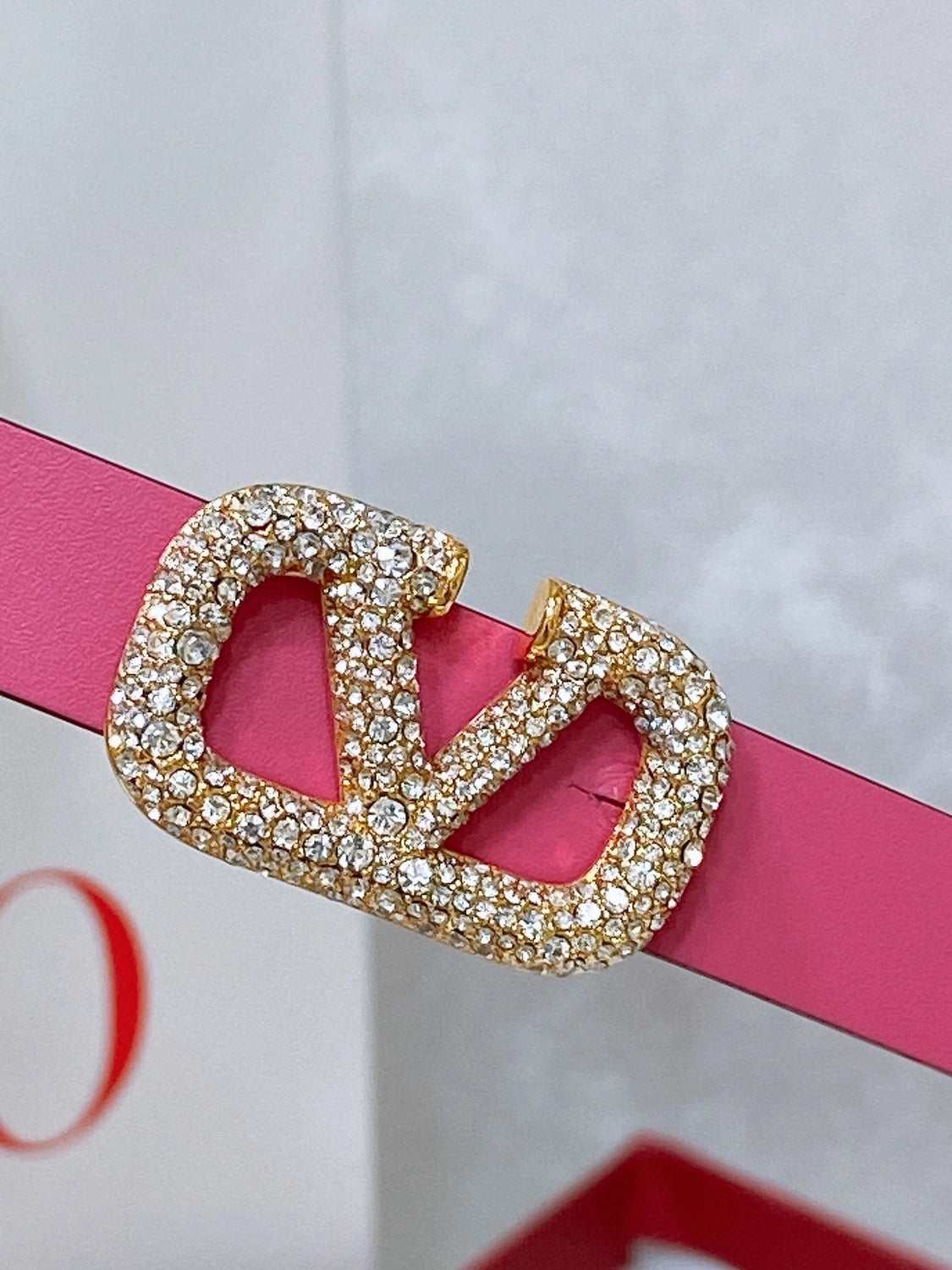 Pink leather belt with crystal buckle - Hình 3