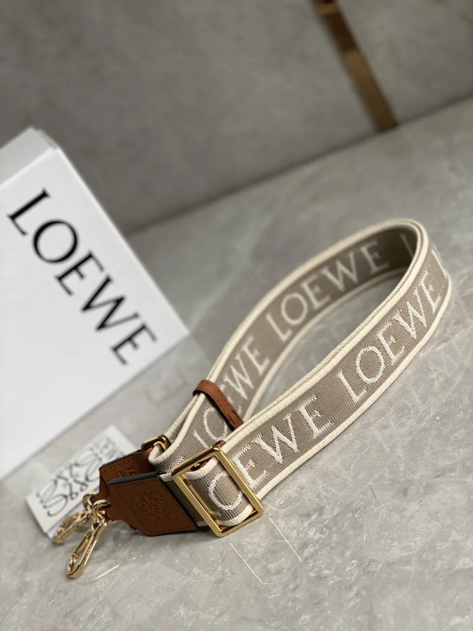 Loewe Jacquard Strap - Hình 3