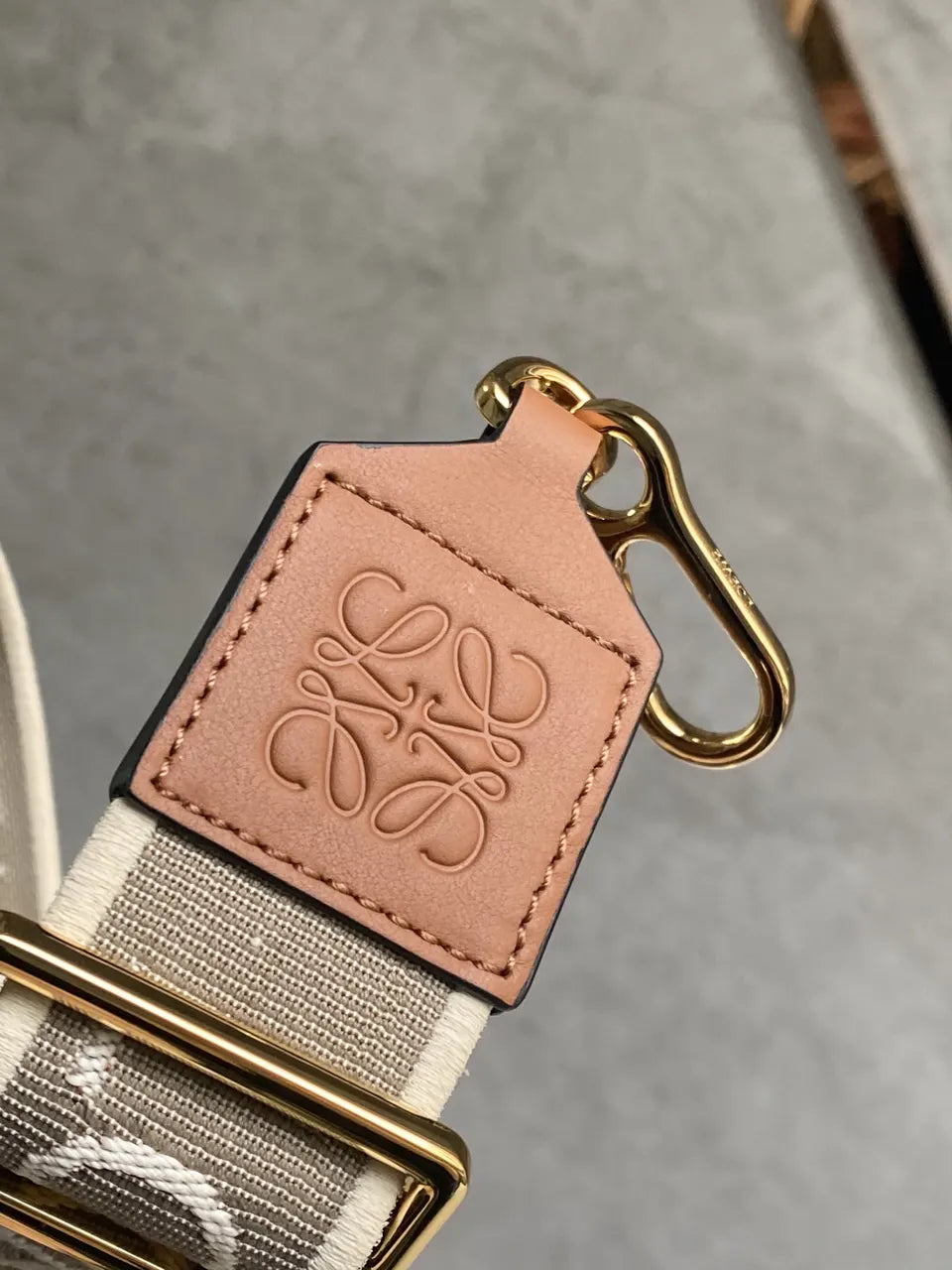 Loewe Jacquard Strap - Hình 5