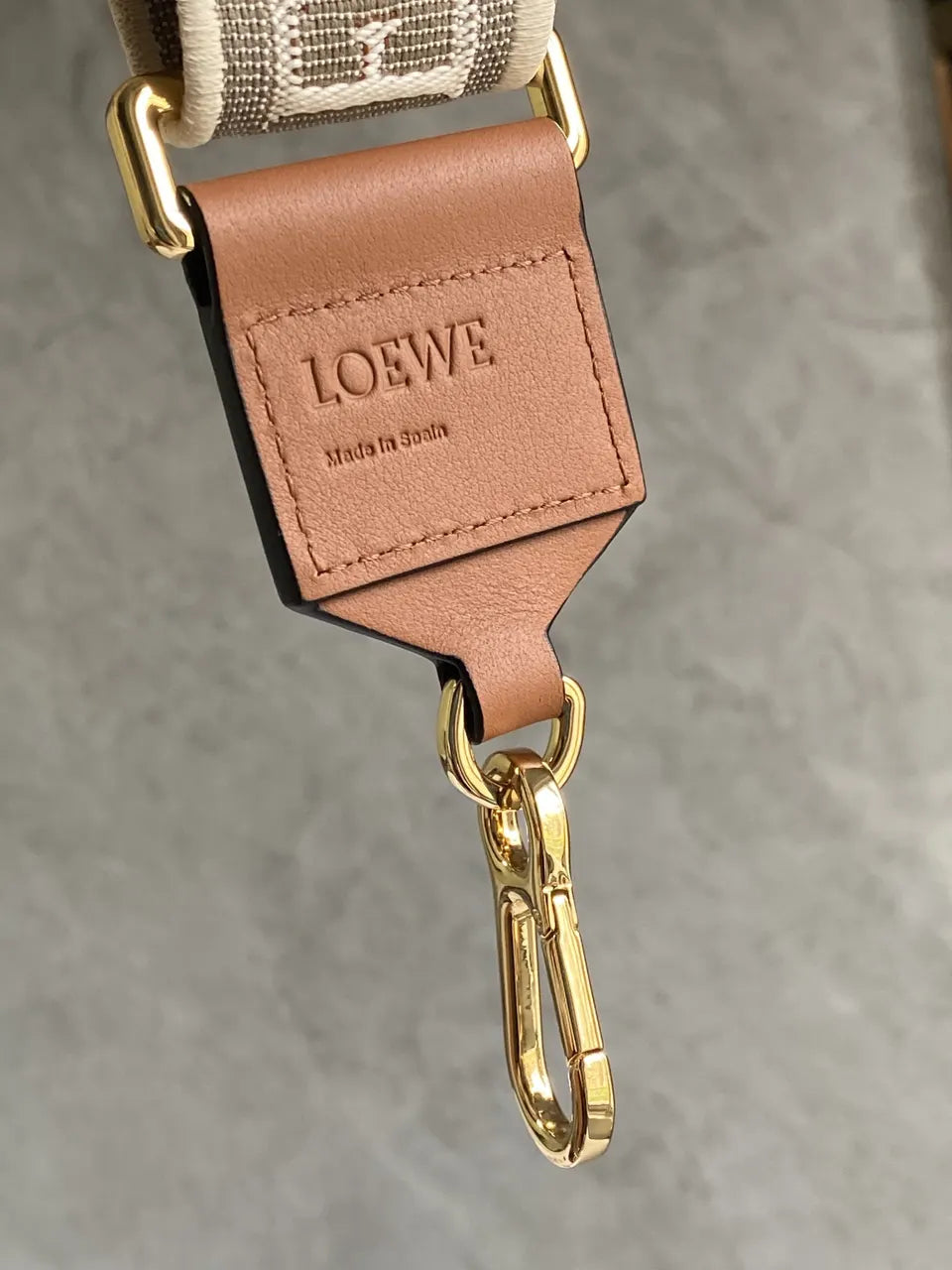 Loewe Jacquard Strap - Hình 6