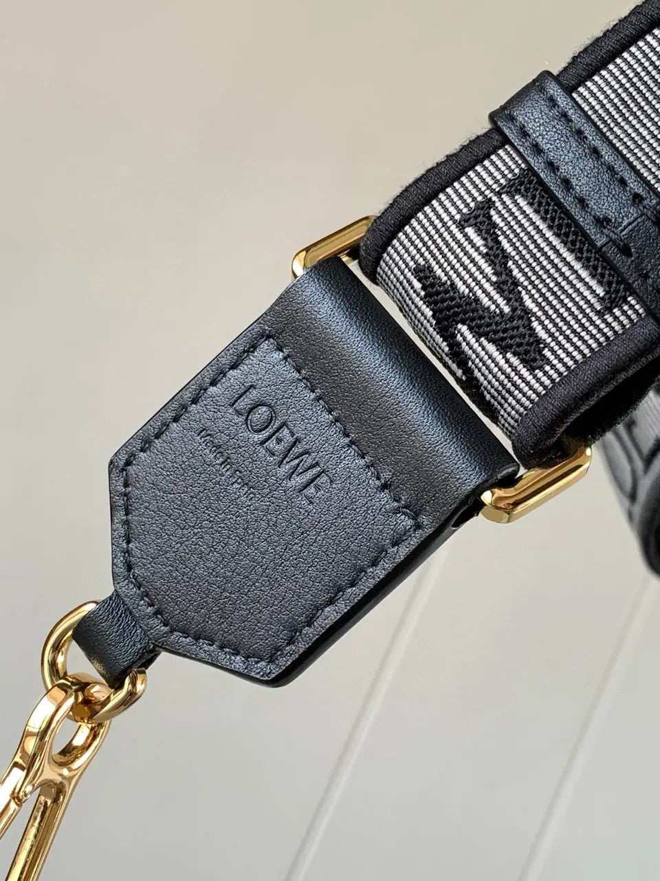 jacquard Loewe Grey Logo Strap - Hình 2