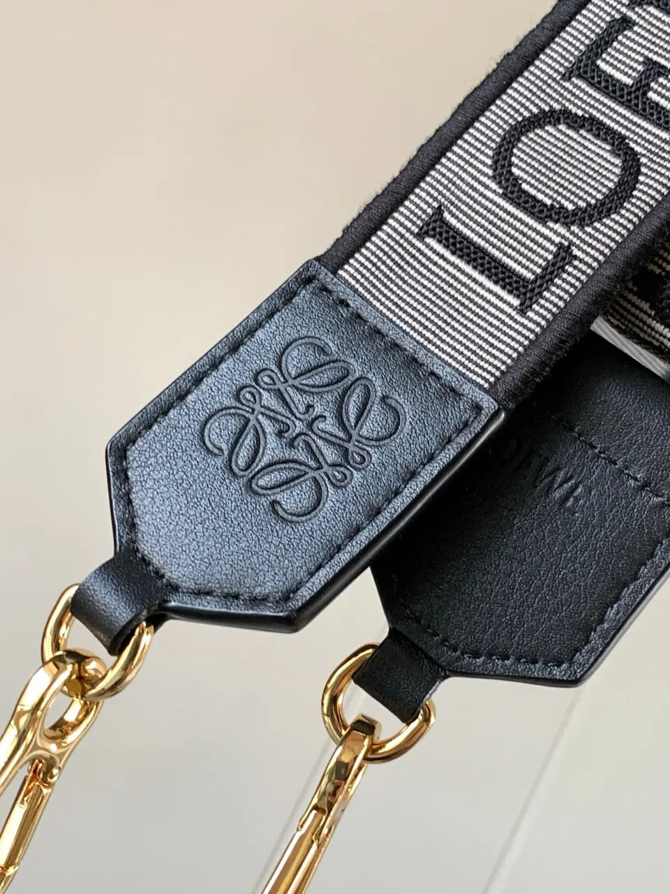 jacquard Loewe Grey Logo Strap - Hình 5