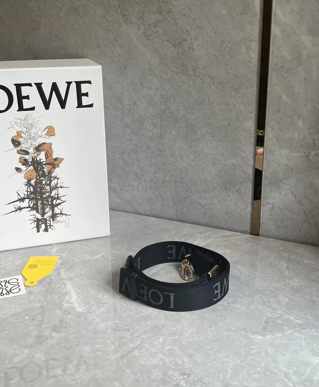 Loewe Black Logo Strap - Hình 2