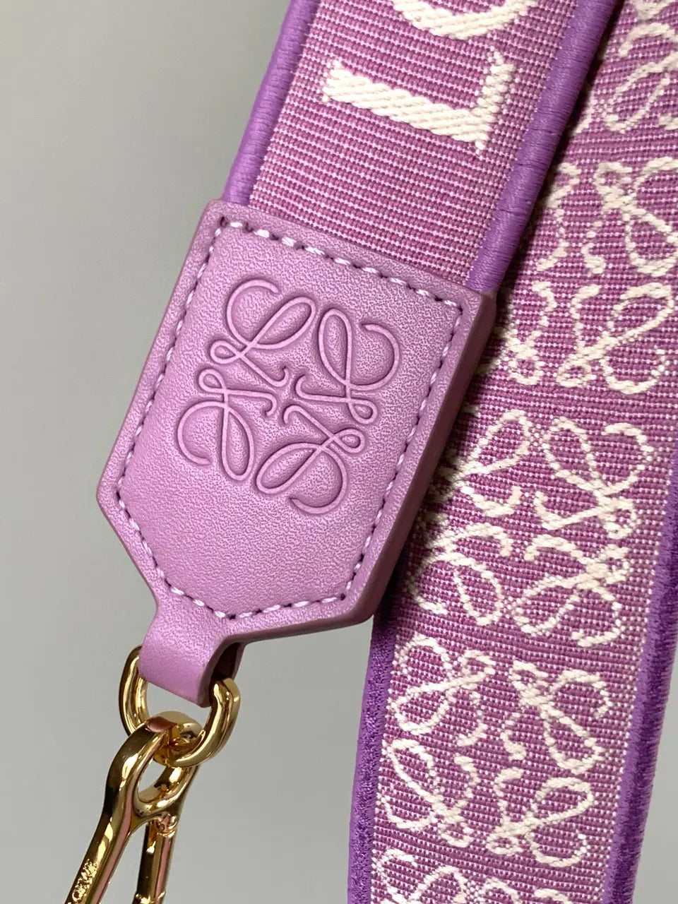 Loewe Lavender Bag Strap - Hình 4