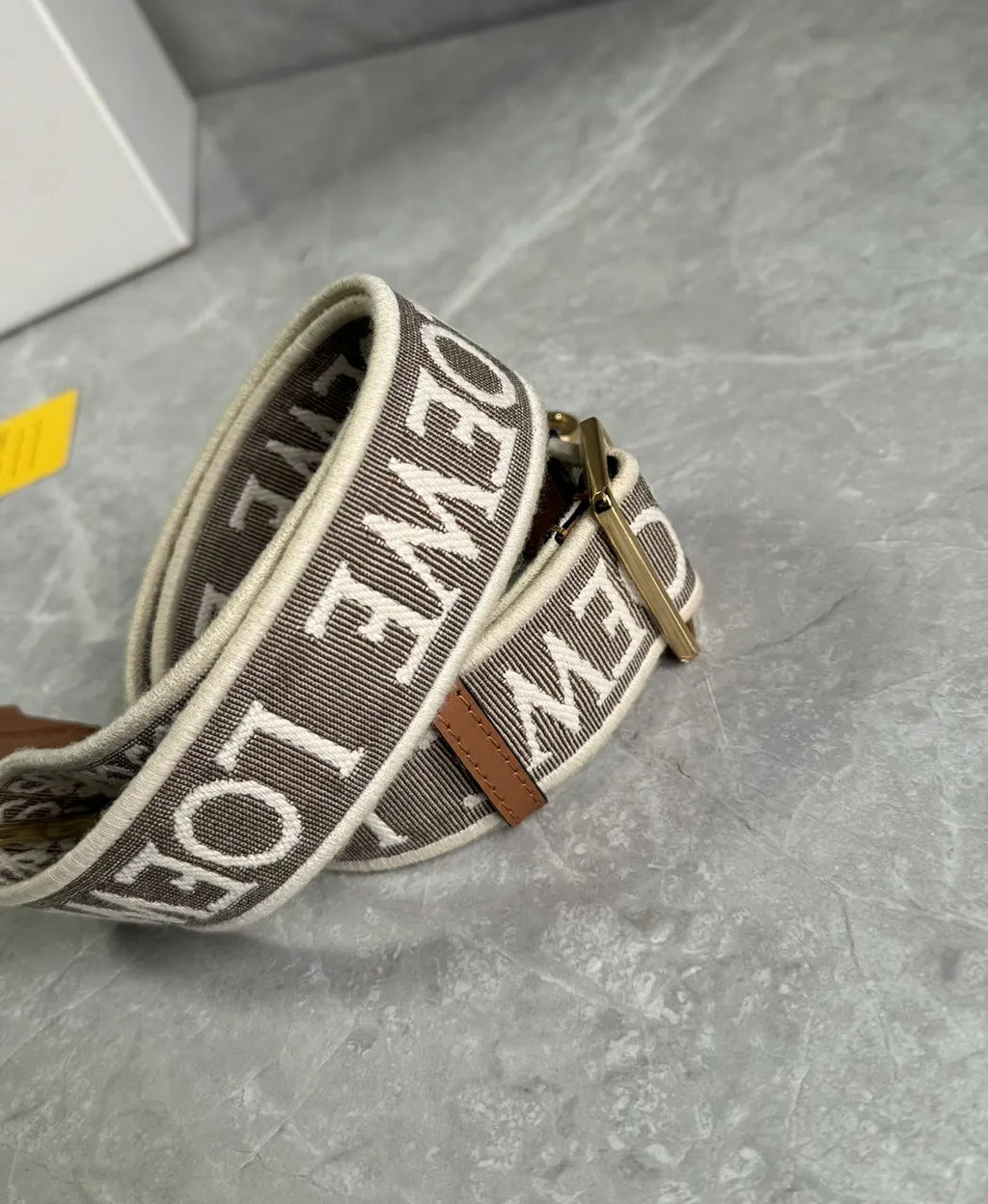 Loewe Brown Logo Strap - Hình 3
