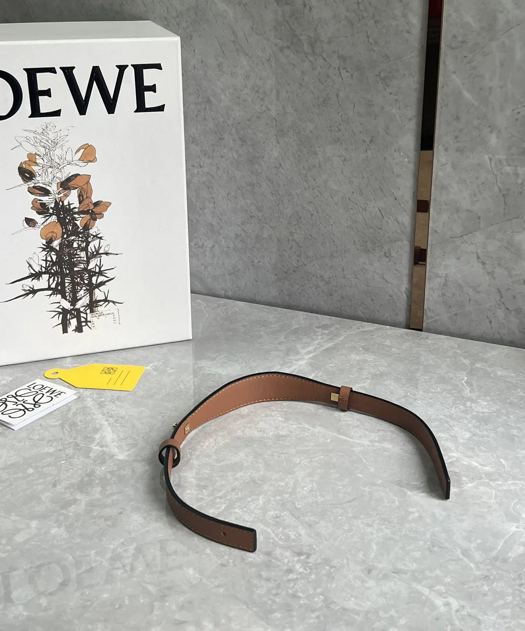 Loewe Brown Leather Bag Handle - Hình 2