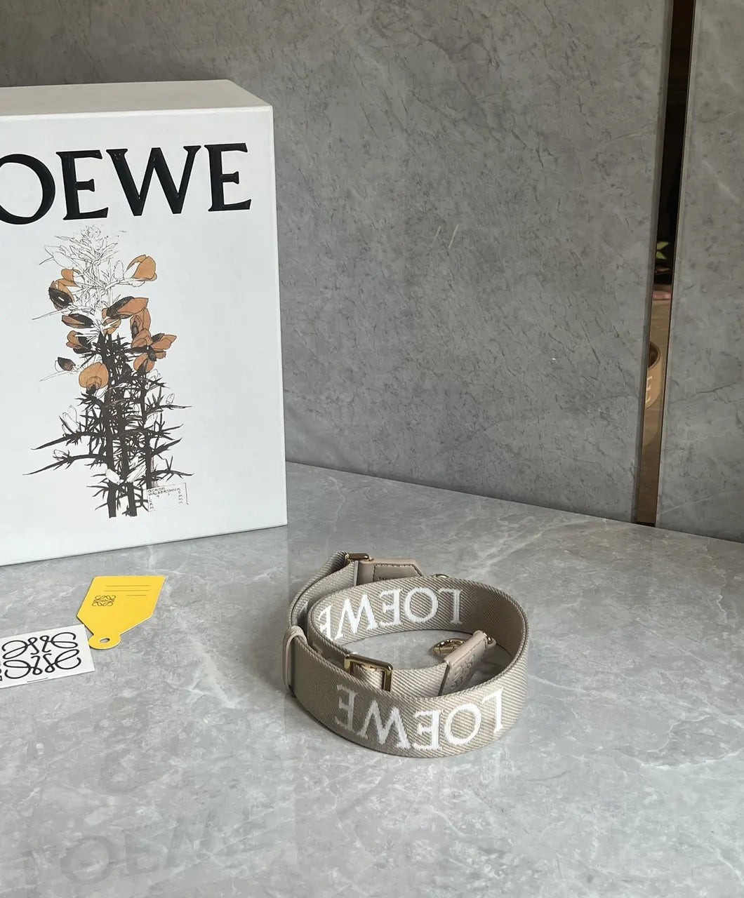 Loewe Beige Logo Strap - Hình 3