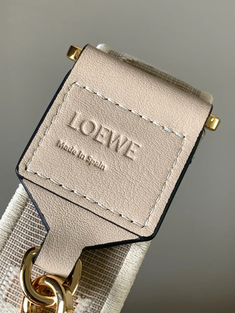 designer Loewe Beige Logo Strap - Hình 5