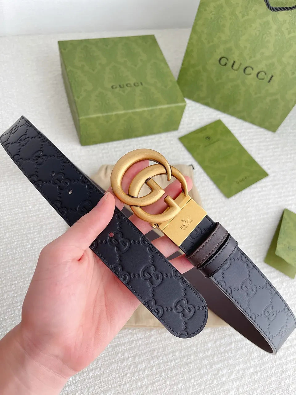 gold Gucci Embossed Black Belt - Hình 6